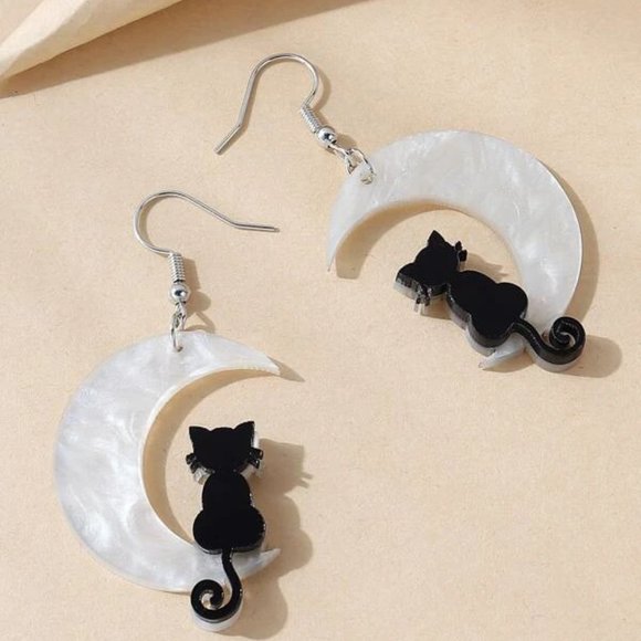 SPOOKY Cat and Moon Earrings - Picture 3 of 3
